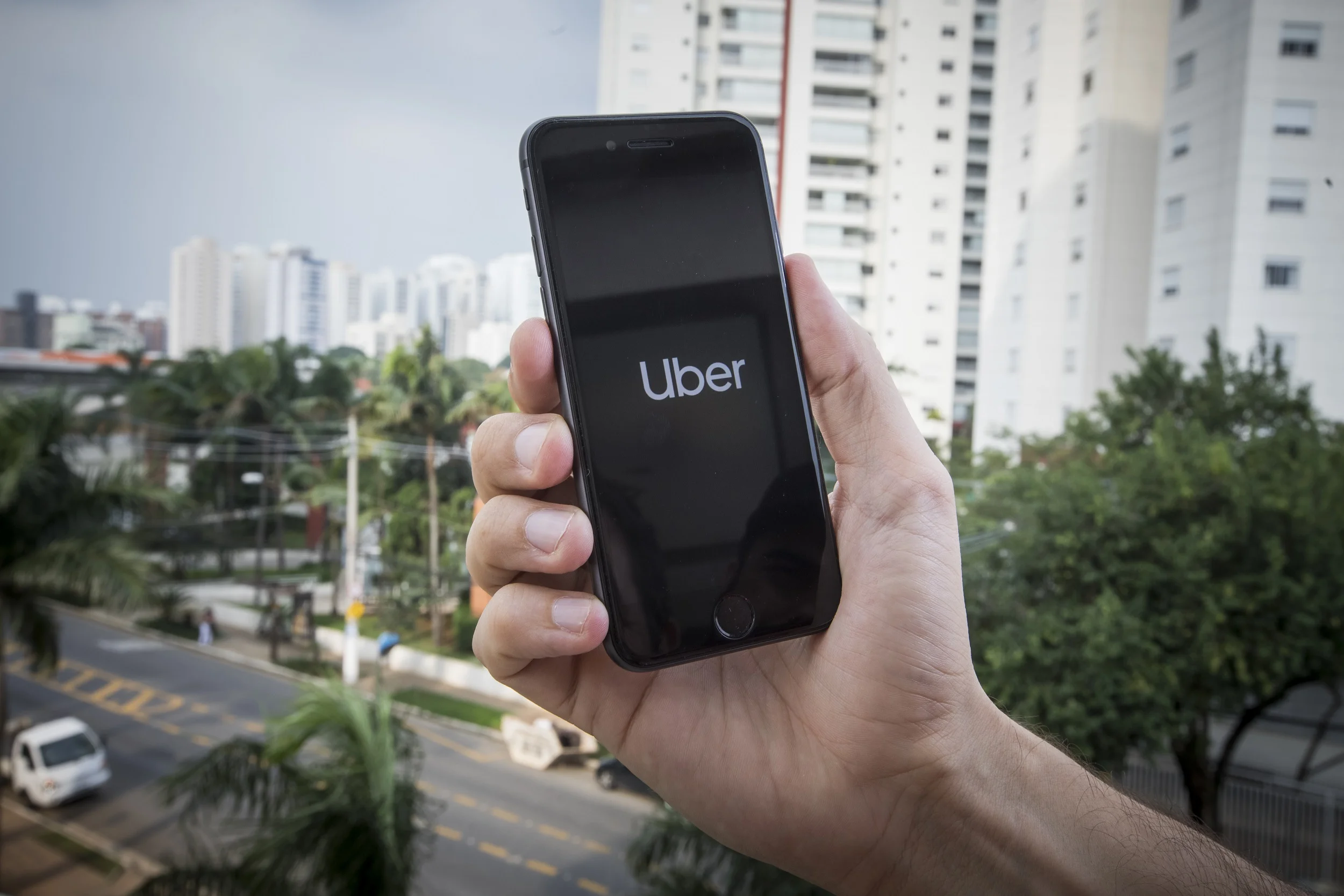 Otra ciudad de Santa Fe suma Uber Moto y Flash Moto | ON24 | Información  Precisa. Periodismo en serio